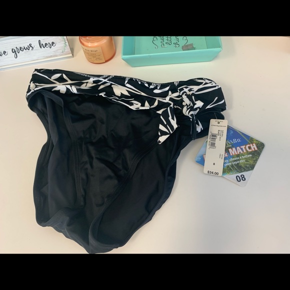 5 for $25-NWT St Johns Bay black and white bottoms size 8 - Picture 9 of 16